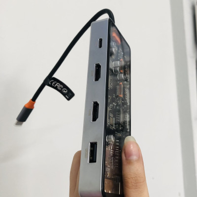 Hub Wiwu Cyber 12in1 USB-C CB012 kết nối nhiều thiết bị hơn với nhiều cổng, chất liệu nhôm và mặt nhựa trong suốt để lộ ra phần vi mạch bên trong- Hàng chính hãng