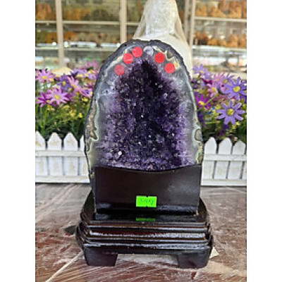 Hang, hốc phong thủy đá TA. tím hút tài lộc