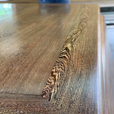 Sập Đại Chân Quỳ Dạ Cá Trơn Gỗ Mun Đuôi Công