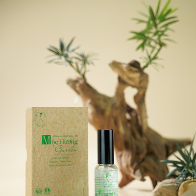 Xịt Khử mùi hôi nách tay chân Mộc Hương Garden Thanh Mộc Hương 30ml