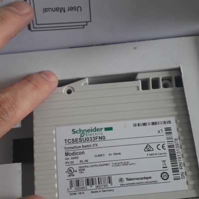 TCSESU033FN0 - Bộ chuyển mạch Ethernet công nghiệp 3 cổng Schneider