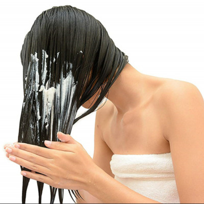 Dầu Xả Phục Hồi Tóc Tóc Xơ Hư Tổn Chiết Xuất Hạt Ý Dĩ Cosme Station Hatomugi Conditioner (Chai 600 mL)