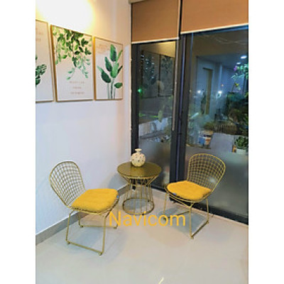 Bộ bàn ghế sân vườn ( phiên bản màu vàng)