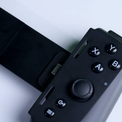 [Mới, hàng chính hãng] Tay cầm điện thoại Razer Kishi V2-Gaming Controller for Android