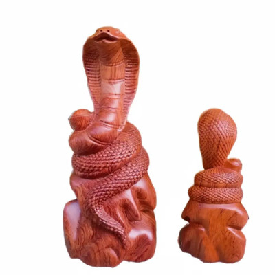 Tượng rắn phong thủy bằng gỗ hương KT 30 X 13 X10 CM