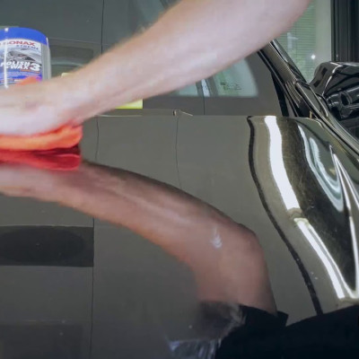 Dung dịch đánh bóng sơn xe Sonax Xtreme Polish Wax 3 250ml 202100