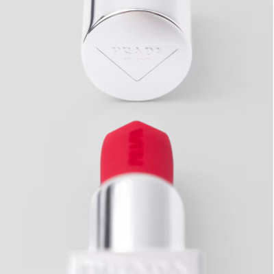 Son màu Prada Monochrome Buildable Weightless Lipcolor R127_CARMINIO 3.8gr