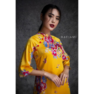 Baciami-Áo Dài Lụa Vàng Hoa Đỏ