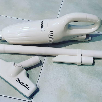 MÁY HÚT BỤI DÙNG PIN (10.8V) 1.8KPA/(1.2M3/MIN) MAKITA CL100DZ (KHÔNG KÈM PIN VÀ ĐẾ SẠC) - HÀNG CHÍNH HÃNG