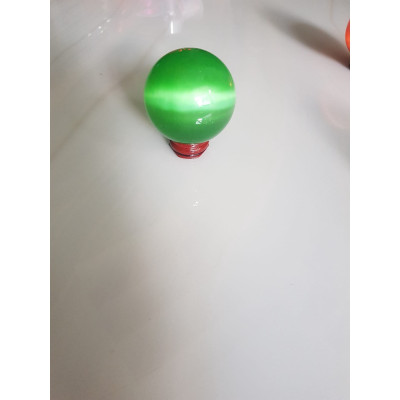 Trái Bi Phong Thủy Xanh Lá Tươi nhỏ vừa đá mắt mèo ánh cao 8cm x đk 6cm đế gỗ may mắn để bàn làm việc may mắn tài lộc hợp mệnh MỘC, mệnh HỎA ạ