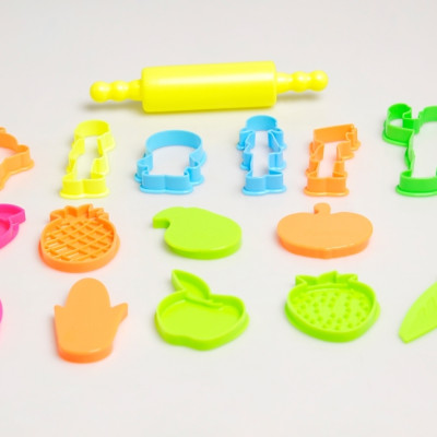 Bộ Sáp Nặn MCT - C03 - 16 Món