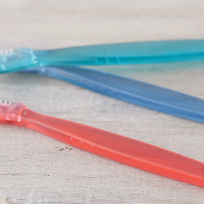 Dao Cạo Lông Mày Cán Dài Dành Cho Nữ Kai Eyebrow Razor EBR-3P (Set 3 Cây) - 00875