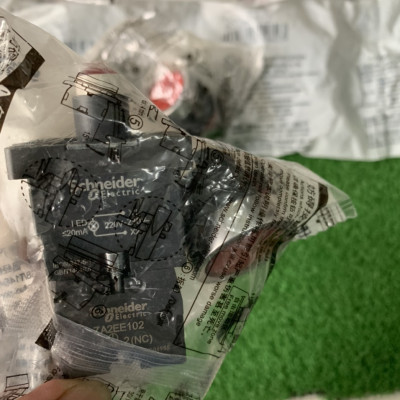 | CHÍNH HÃNG | Nút nhấn có đèn XA2EW34M2 Schneider - Đỏ - 220Vac