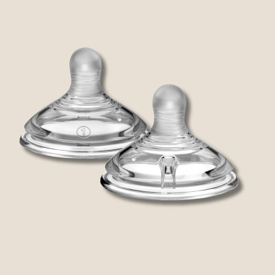 Núm Ty Silicon Siêu Mềm Tự Nhiên Cho Bé Tommee Tippee Natural Start Slow Flow 0-3 Tháng (Vỉ đôi, tách lẻ)