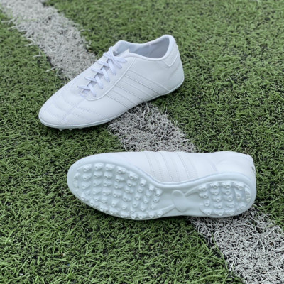 Giày đá banh,giày đá bóng sân cỏ nhân tạo đã khâu đế 3 sọc màu trắng