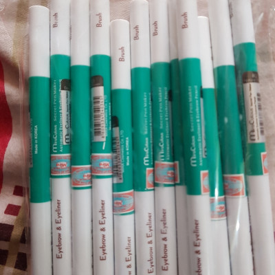 Chì mí kết hợp chì mày siêu tiết kiệm MiraCulous Hàn Quốc #05 nâu sẫm tặng kèm móc khoá