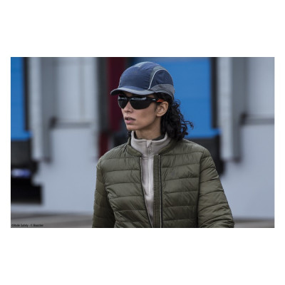 Kính BOLLE NESSPPSF NESS+ Sporty Safety Smoke Lens Anti-Fog, lớp phủ Platinum chống đọng sương, tròng đen khói (Kèm hộp)