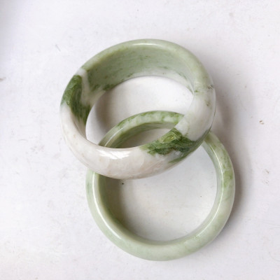 Vòng tay đá cẩm thạch xanh ngọc tự nhiên 100% cho người mệnh Hỏa và Mộc