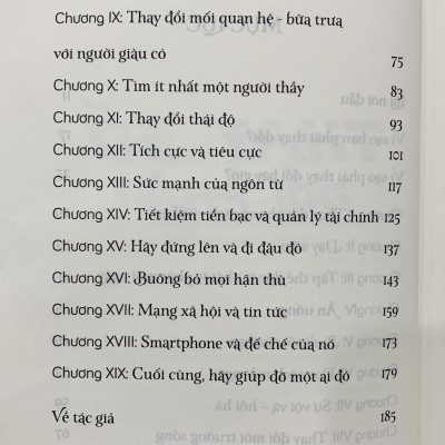 Sách - Thay số đổi phận: Con đường từ nghèo rớt mồng tơi đến giàu nứt đố đổ vách