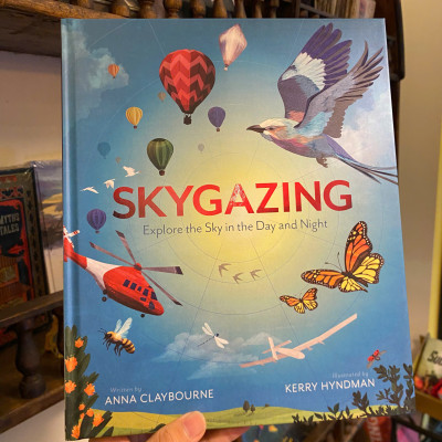 Sách - Skygazing: Explore the Sky in the Day and Night by Anna Claybourne | Children