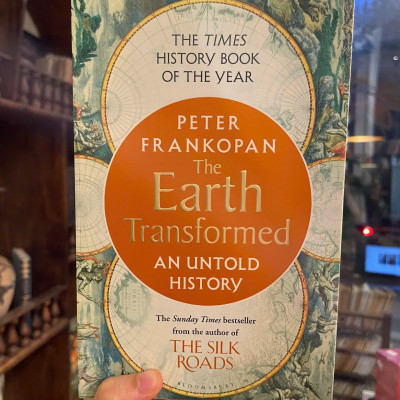 Sách - The Earth Transformed: An Untold History by Peter Frankopan - History/Nonfiction English book