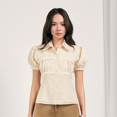 Áo sơ mi nữ tay ngắn trắng sọc nhỏ cổ bẻ dáng ôm nhẹ Kira Miều Est.2013