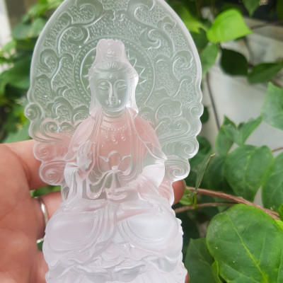 Tượng Phật Bà Quan Âm Mới Đá Lưu Ly Trắng Để Trong Xe Hơi hoặc Để Bàn cao 12cm đk 7cm đế 5cm Mệnh Kim mệnh Thủy ạ