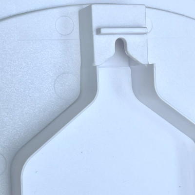 Đồng hồ Rhythm CMG734NR01 Kt 31.2 x 5.0cm, 710g. Vỏ nhựa. Dùng Pin.