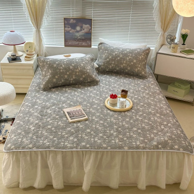 Chiếu điều hoà cao su non trần tim 5D tặng kèm 2 vỏ gối đầu