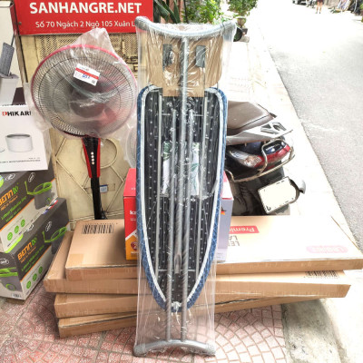 Bàn để ủi quần áo khung thép dạng đứng LBB363 (Tặng kèm 1 vỏ bọc)