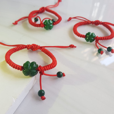 Vòng Đeo Tay Nữ Kiểu Dây Đỏ Cỏ 4 lá Xanh mới lạ đẹp lắm Chất liệu đá cẩm thạch xanh lá cỏ thắt dây kiểu đỏ rẻ đẹp  Nữ đeo tay may mắn tăng đưa rút chỉnh theo tay lớn nhỏ được hết đẹp lắm ạ