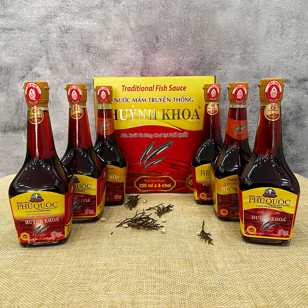 Nước Mắm Truyền Thống Cốt Nhĩ Huỳnh Khoa 43 đạm - Chai 200 ml - Hộp 6 Chai