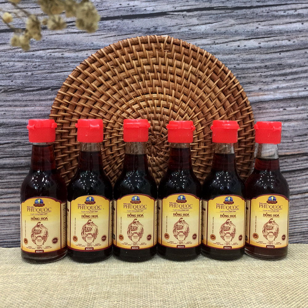 Nước Mắm Nhĩ Cá Cơm Truyền Thống Phú Quốc Hồng Hoa 40 Độ Đạm - Hộp 6 Chai Thủy Tinh 60ml