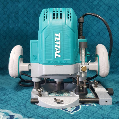 MÁY PHAY GỖ 1600W TOTAL TR111216 - HÀNG CHÍNH HÃNG