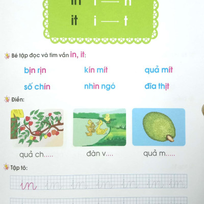 Hành Trang Bé Vào Lớp 1 - Vở Bé Học Tiếng Việt (Quyển 2)