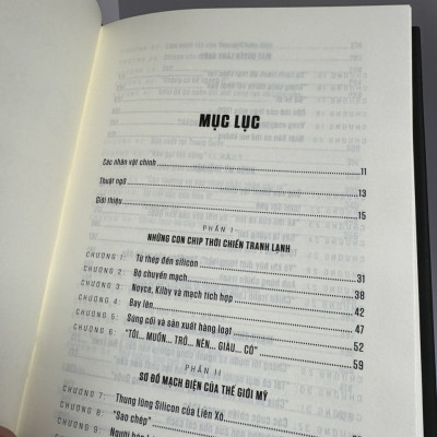 [Bìa cứng] CUỘC CHIẾN VI MẠCH - Chris Miller - Kim Luyến dịch - Nhã Nam - Nhà xuất bản Thế Giới