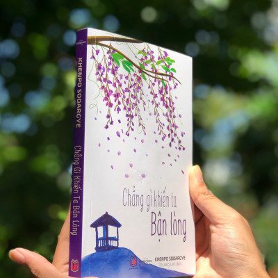 Combo Sách An Trú Trong Hiện Tại - Sách Phật Giáo, Nghệ Thuật, Văn Hóa Tác Giả Khenpo Sodargye ( Tặng ảnh Kinh Hạnh Phúc ) - Hiệu Sách Genbooks, bìa mềm, in màu