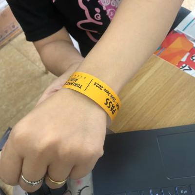 Giấy nhựa trắng mờ (White matte PET) dầy 115 khổ 32x47