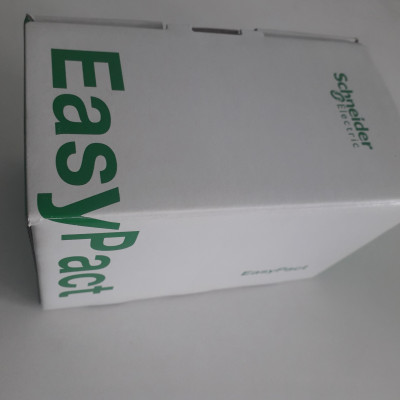 Cầu dao điện EZC100N3025 Schneider MCCB 3P - 25A 