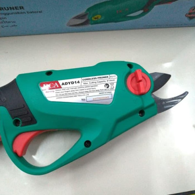 MÁY TỈA HÀNG RÀO DÙNG PIN 4V/2.0AH 14MM DCA ADYD14- HÀNG CHÍNH HÃNG