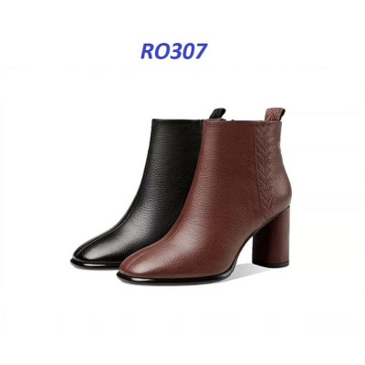 Giày boot nữ cổ thấp 7 phân hàng hiệu rosata hai màu đen nâu ro307