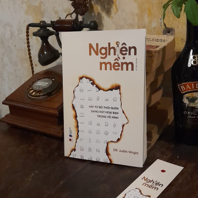 Sách - Nghiện mềm