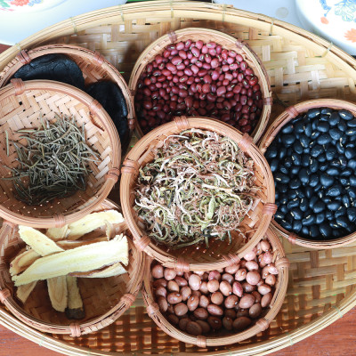 Trà Đậu Túi Lọc IZEN hộp 300gr 15 gói túi lọc tiện dụng