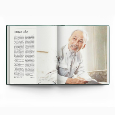 Sách - Hồ Chí Minh - Tiểu Sử Bằng Hình - Bìa Cứng