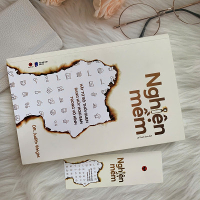 Sách - Nghiện mềm