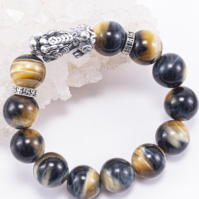 Vòng Tay Phong Thủy Nam Đá Mắt Chim Ưng Phối Charm Tỳ Hưu Bạc (14mm) Mệnh Thủy, Mộc Ngọc Quý Gemstones