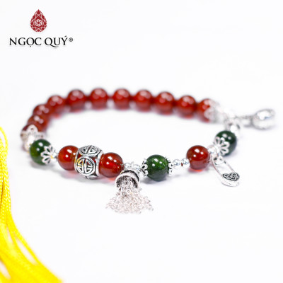Vòng tay đá garnet ngọc hồng lựu AAA phối Diopside và charm bạc - Ngọc Quý Gemstones