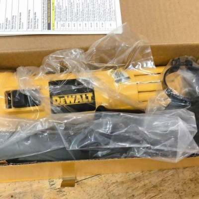 MÁY MÀI GÓC 950 W 125MM DEWALT DWE4119-B1- HÀNG CHÍNH HÃNG