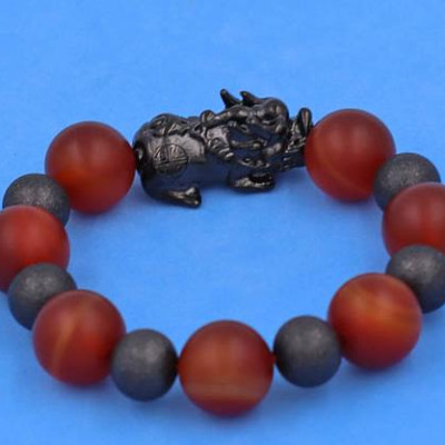 Chuỗi đeo tay Tỳ Hưu inox charm Thạch Anh Đỏ Mờ Size 16 ly phối 6 bi - hợp mệnh Hỏa, mệnh Thổ - Chuỗi size XXL