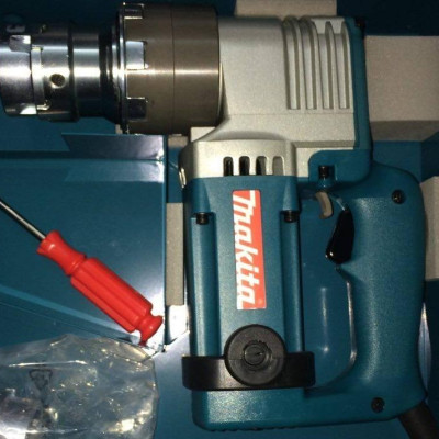 MÁY SIẾT CẮT BU LÔNG (5/8”, 3/4” VÀ 7/8”) MAKITA 6922NB- HÀNG CHÍNH HÃNG